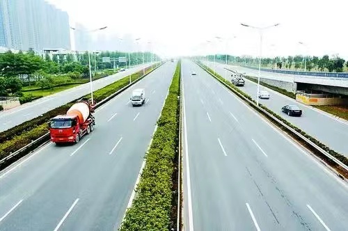 交通运输部：全国高速公路和港口航道保持畅通