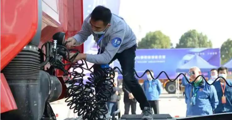 关于变更2022年成都百万职工技能大赛  新都区货车驾驶员技能大赛时间的通知