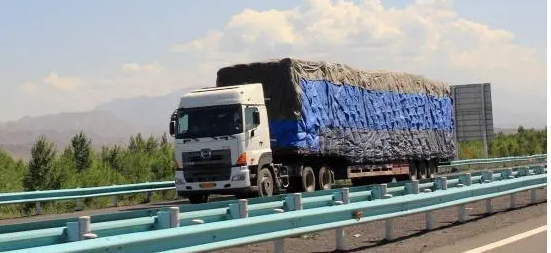 超高超载也能上高速?卡友揭露行业内幕