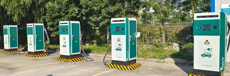 @新能源车主，成都公交全面对外开放100余个充电桩！