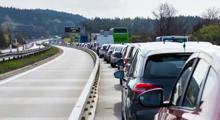 免费七天！这些车辆禁止上高速！