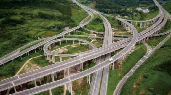 聚焦意外伤亡帮扶救助！四部门联合实施“货车司机护航”专项行动