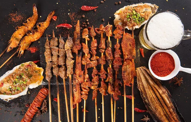 假期放纵饮食，32岁男子体内抽出“牛奶血”！紧急提醒