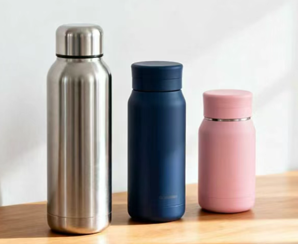 可能引发中毒！这种保温杯别再用了